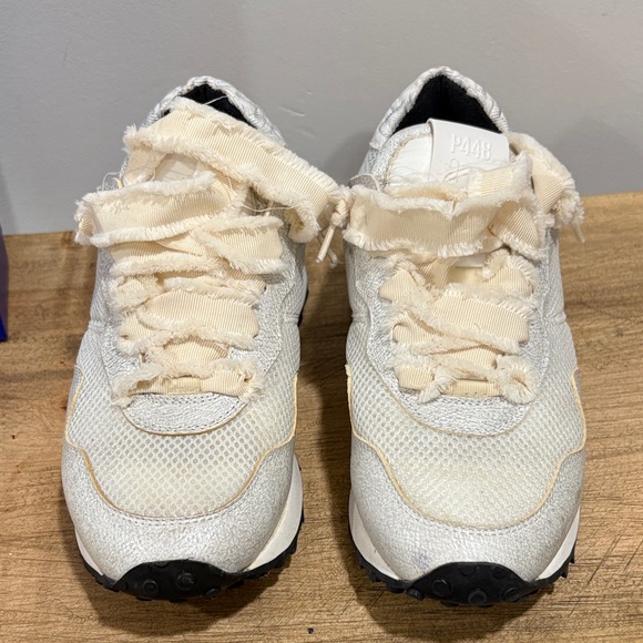 P448 Women's Textured White Sneakers Cancun SZ 39 (8) - Picture 3 of 15